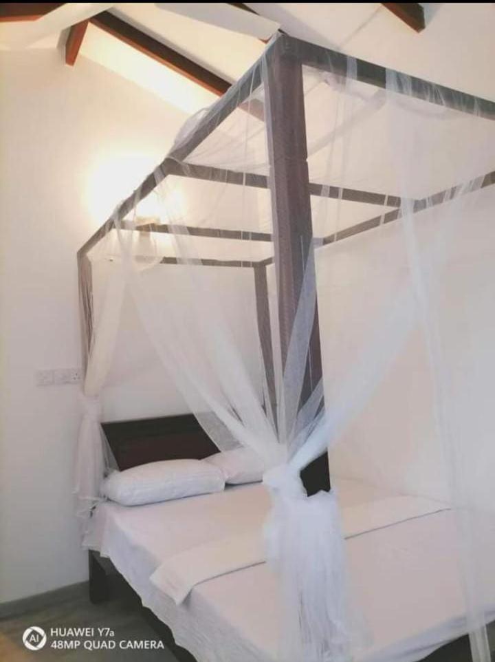 Villa Wismar Hikkaduwa Zimmer foto
